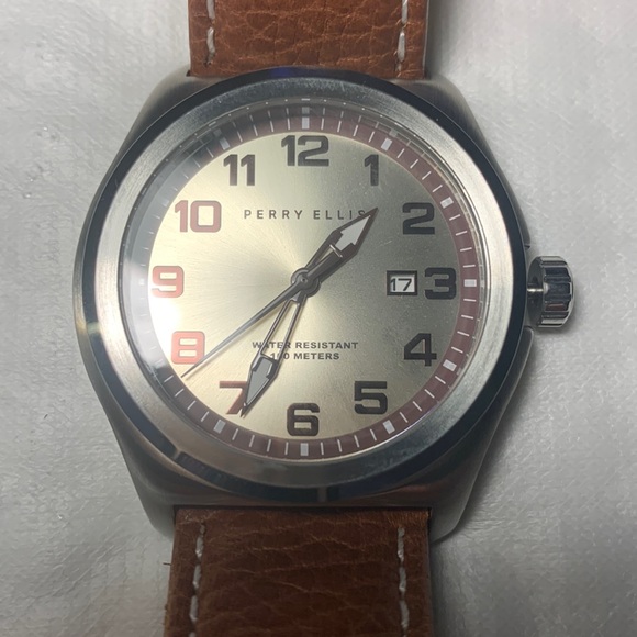 Perry Ellis Men’s Elegant Watch. Silver - With Date - Picture 2 of 7